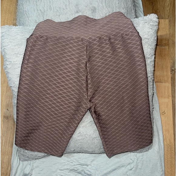 Mauve Tik Tok biker short. Size small. - Picture 3 of 3